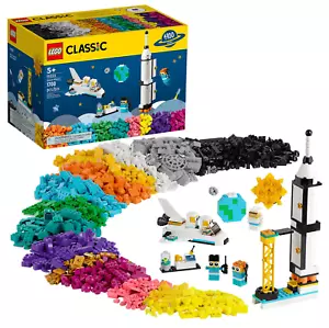 New LEGO 11022 Classic Space Mission Model Building Kit 1700 Pieces - Picture 1 of 8