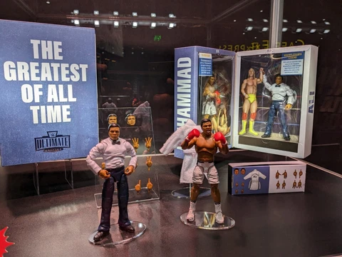 SDCC 2023 MATTEL EXCLUSIVE WWE ULTIMATE EDITION MUHAMMAD ALI ACTION FIGURE SET Cover