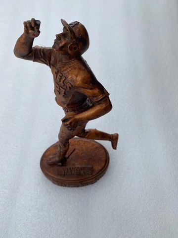 Vladimir Guerrero MVP Angels BRONZED Style FIGURE STATUE SGA from 2005 Cover