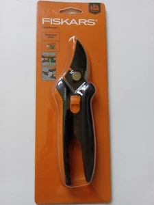 Fiskars Floral Pruner with Steel Blade and Stem Stripper, & Wire Cutter 9926 - Picture 1 of 2
