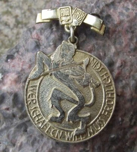 FDJ Freie Deutsche Jugend East Germany DDR Free Youth Violin Musician Pin Badge - Picture 1 of 4