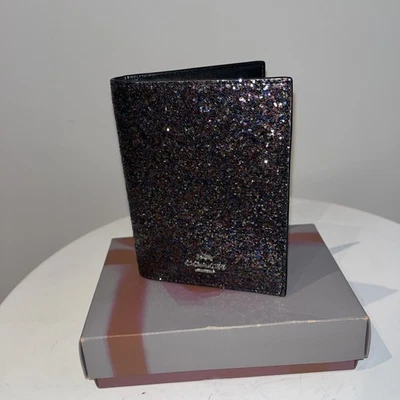 Estuche para pasaporte COACH Glitter 53547 SV/bronce Foto 1 de 4