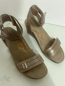 Aetrex Womens Gia Ankle Strap Wedge Sandal Stone Size 9 - Picture 1 of 12