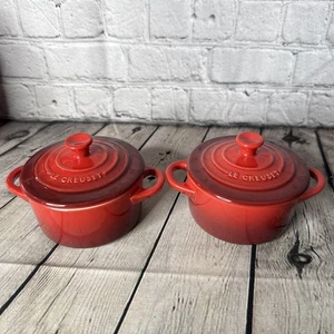 JUEGO DE 2 CACEROLAS DE GRES LE CREUSET ROJO OMBRE MINI COCOTTE PETITE SIN USAR - Imagen 1 de 4