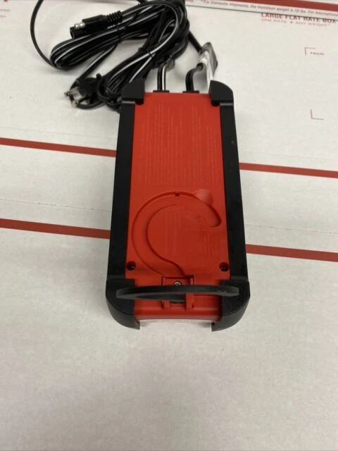 Schumacher SP1297 3A Fully Automatic Battery Charger - Black/Red