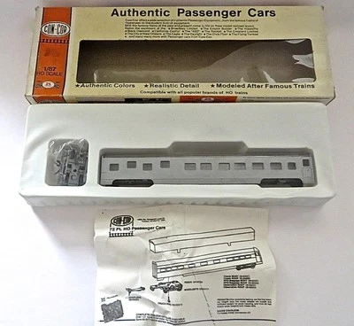 HO Gauge ConCor 72' Undecorated Pullman Sleeper Kit New Old Stock - Image 1 of 4