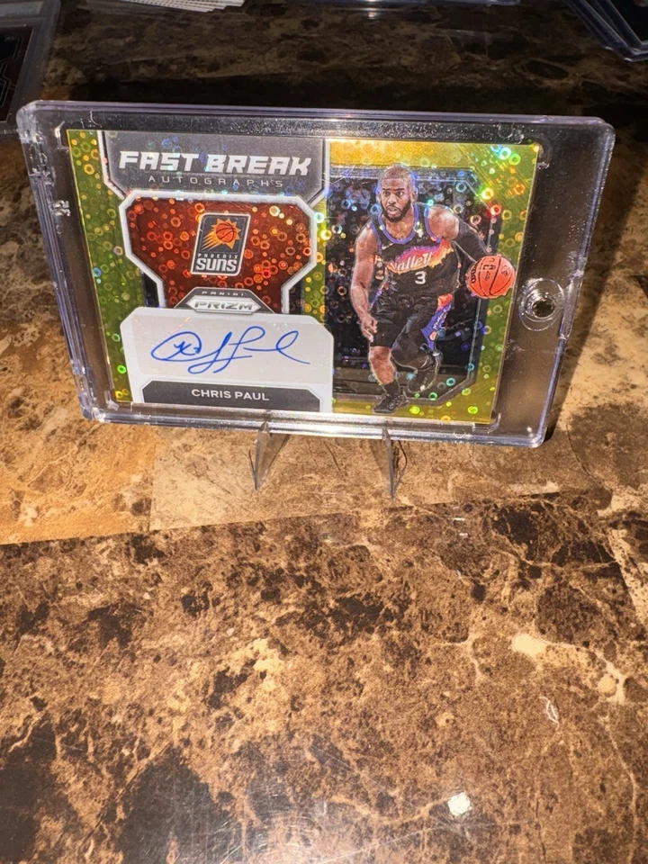 2022-23 Panini Prizm - Autógrafos Fast Break Chris Paul #FB-CPS Gold Prizm 2/10 Foto 1 de 3