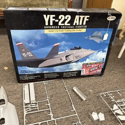 Giant 1/32 Scale Size 26 1/2"  YF-22 ATF Testors Advanced Tactical Fighter READ - Image 1 of 4