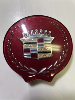 Cadillac DeVille 1994 1995 1996 cubierta de bloqueo de maletero NOS 3532532 rojo Foto 1 de 3