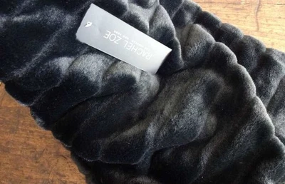 MANTA DE MICROFLEECE RACHEL ZOE NEGRA de gran tamaño súper suave de piel sintética Foto 1 de 4