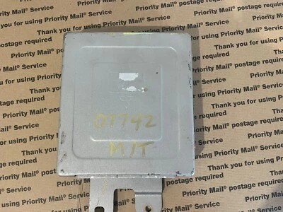 Módulo de control del motor Mitsubishi Mighty Max 1993 2,4 L L4 Cardone 72-6239 ECM ECU Foto 1 de 4