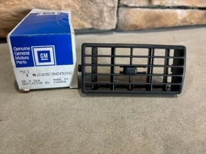 Pontiac Sunbird 2010-2016 centro de ventilación de aire acondicionado negro/nuevo stock antiguo - Imagen 1 de 4