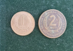 LOTTO TERRITORI CARAIBICI BRITANNICI 2 MONETE COLLEZIONE MONETA 1 CENTESIMO '65 2 CENTESIMI '55 - Foto 1 di 5