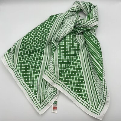 Glentex Rectangle Scarf Bright Green Geometric Stripes Made in Italy 13.5 x 42” - Изображение 1 из 4