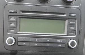 VW Golf 5 Radio CD Player Original RCD300 1K0035186J mit Code - Bild 1 von 3