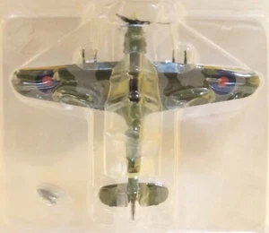 Bandai 1/144 Wing Club Collection 2. British Hurricane Mk. II (#8) - Imagen 1 de 4