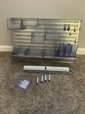 Organizador de parede The Container Store - Imagem 1 de 4