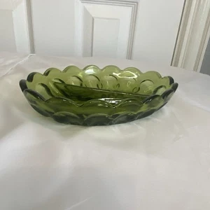 Plato de caramelo Anchor Hocking vidrio verde Fairfield ovalado dividido relish tuerca vintage - Imagen 1 de 2