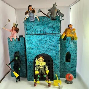 1970'S MEGO WIZARD OF OZ WITCH'S CASTLE W/ 6 ACTION FIGURE 8" DOLLS & ACCESSORIE - Picture 1 of 17