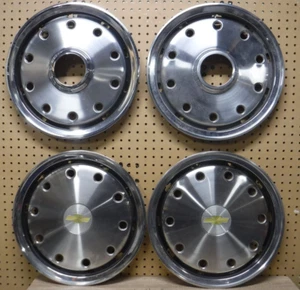 SET 1989-1991 Chevrolet / GMC Blazer Jimmy Suburban 3174C 15" 4x4 Hubcaps - Picture 1 of 10