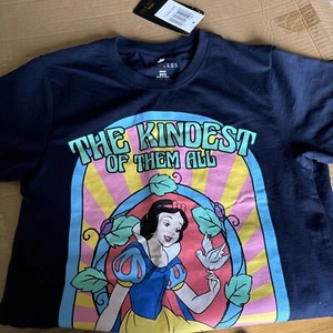 Walt Disney SNOW WHITE and the Seven Dwarfs T-Shirt Mens SMALL NEW Princess - Picture 1 of 4