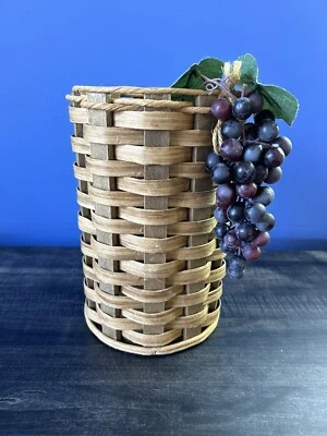 Wine Bottle Holder w/ Hanging Artificial Grapes Woven Basket Decor Decorative - Image 1 of 4
