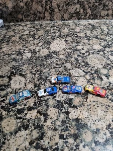 Vintage 1:144 Scale Micro Machines 5 Labonte 17, 87, 11" NASCAR Die Cast Car - Bild 1 von 2