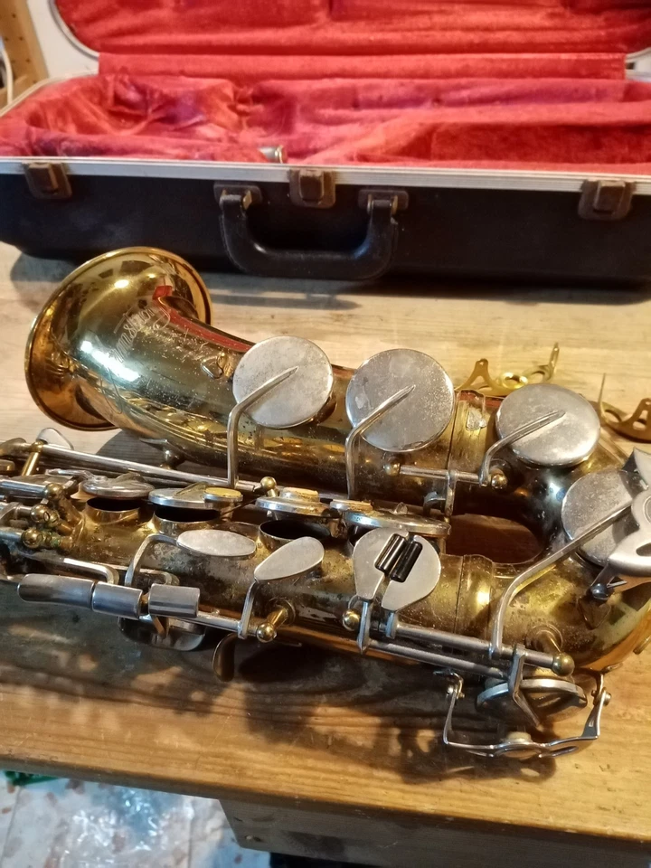 Sassofono contralto Armstrong made in Usa da riparare - Immagine 1 di 4