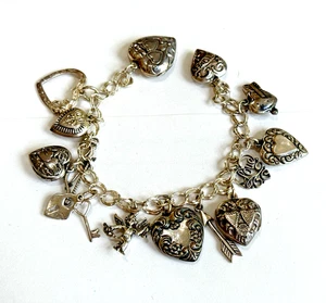 VINTAGE ANTIK STERLINGSILBER AUFGEBLÄHTES HERZ CHARMS MEDAILLON ARMBAND - Bild 1 von 9