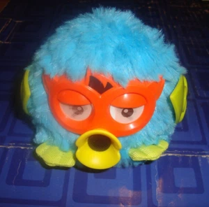 Furby interaktives blau, orange, gelb Plüschtier Haustier Spielzeug Hasbro elektronisch, funktioniert - Bild 1 von 2