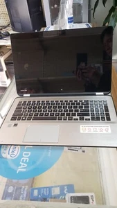 Toshiba Radius Intel i7-4510u 2.0Ghz/8GB/1TB with broken touch screen - Picture 1 of 10
