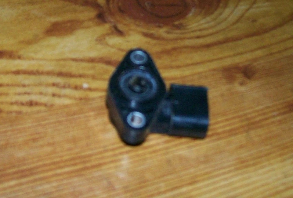 SENSOR DE ÁNGULO DE BANCO DEL MOTOR HONDA RECON 250, TRX500 500 CAPATAZ, RANCHER 350 420  Foto 1 de 1