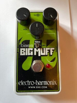 Electro-Harmonix Nano Bass Big Muff Pi Distor...