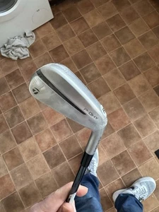 TaylorMade P DHY 4 Iron - Picture 1 of 7