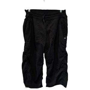 Lululemon Tanzstudio kurze Caprihose Lounge schwarz Kordelzug Damen 10 - Bild 1 von 5