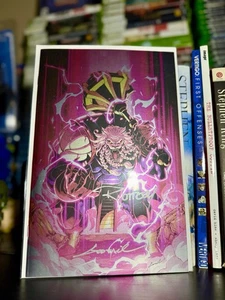 2x SIGNED Invincible Universe: Battle Beast #3 SDCC GODTAIL VIRGIN FOIL In Hand - Picture 1 of 3