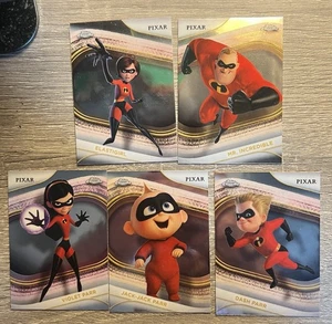 2025 Topps Chrome Disney - Pixar The Incredibles Family Lot (5 Cards) - Picture 1 of 7