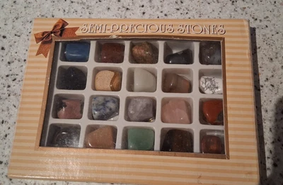 Natürliche Halbedelsteinsammlung  20-teilig vollständig - Bild 1 von 2