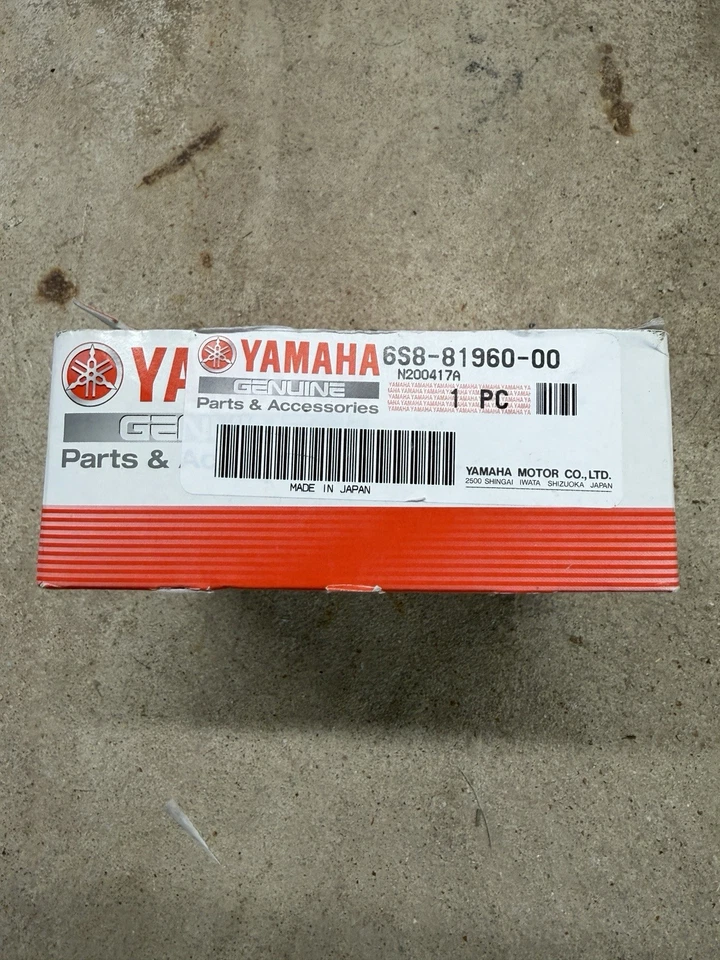 RECTIFICADOR Y REGULADOR YAMAHA OEM | 6S8-81960-00-00 Foto 1 de 3