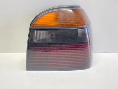 93-02 VOLKSWAGEN GOLF EXCEPTO GLI LUZ TRASERA LADO PASAJERO DERECHO OEM, 166-59111 Foto 1 de 4