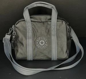 Kipling Piper schwarz leuchtend metallic isolierte Brotzeittasche Schule Arbeit Neu mit Etikett - Bild 1 von 9