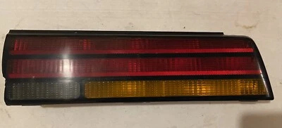 1986-92 PONTIAC FIREBIRD LANTERNA TRASEIRA LADO DIREITO DO PASSAGEIRO DESTRO #L78 - Imagem 1 de 4