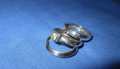 Anillo Silpada Plata Esterlina 925 Peridoto Verde Talla 8 R2119 Juego De 3 Apilables Raro Foto 1 de 4