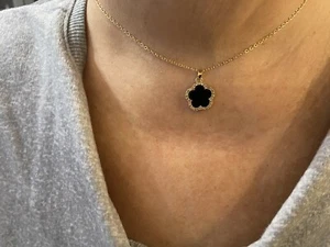 WOMENS LARGE LUCKY CLOVER PENDANT NECKLACE WITH RHINESTONE - Picture 1 of 1