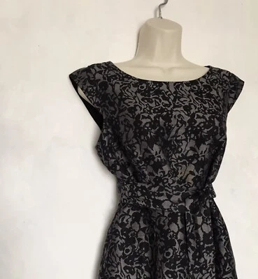 Banana Republic Black Silver Gray Dress 4 Brocade Metallic Cocktail Lined Wiggle - Image 1 of 4