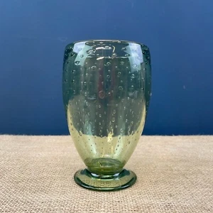 VINTAGE WHITEFRIARS 9356 SEA GREEN GLASS CONTROLLED BUBBLE FOOTED VASE - Afbeelding 1 van 7