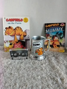 Vintage Konvolut Garfield. 1 Kassette, 2 Bücher und 1978 Stien. SIEHE FOTOS - Bild 1 von 11