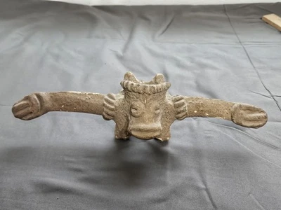 Escultura de hueso de vértebra animal tallada arte popular tótem rostro decoración rústica primitiva Foto 1 de 4