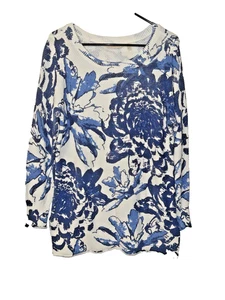 Blusa túnica floral azul blanca Soft Surroundings talla mediana - Imagen 1 de 5