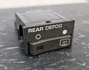 1990-1995 Chevrolet GMC C/K Rear Defog Defroster Switch OEM 15646349 - Picture 1 of 3